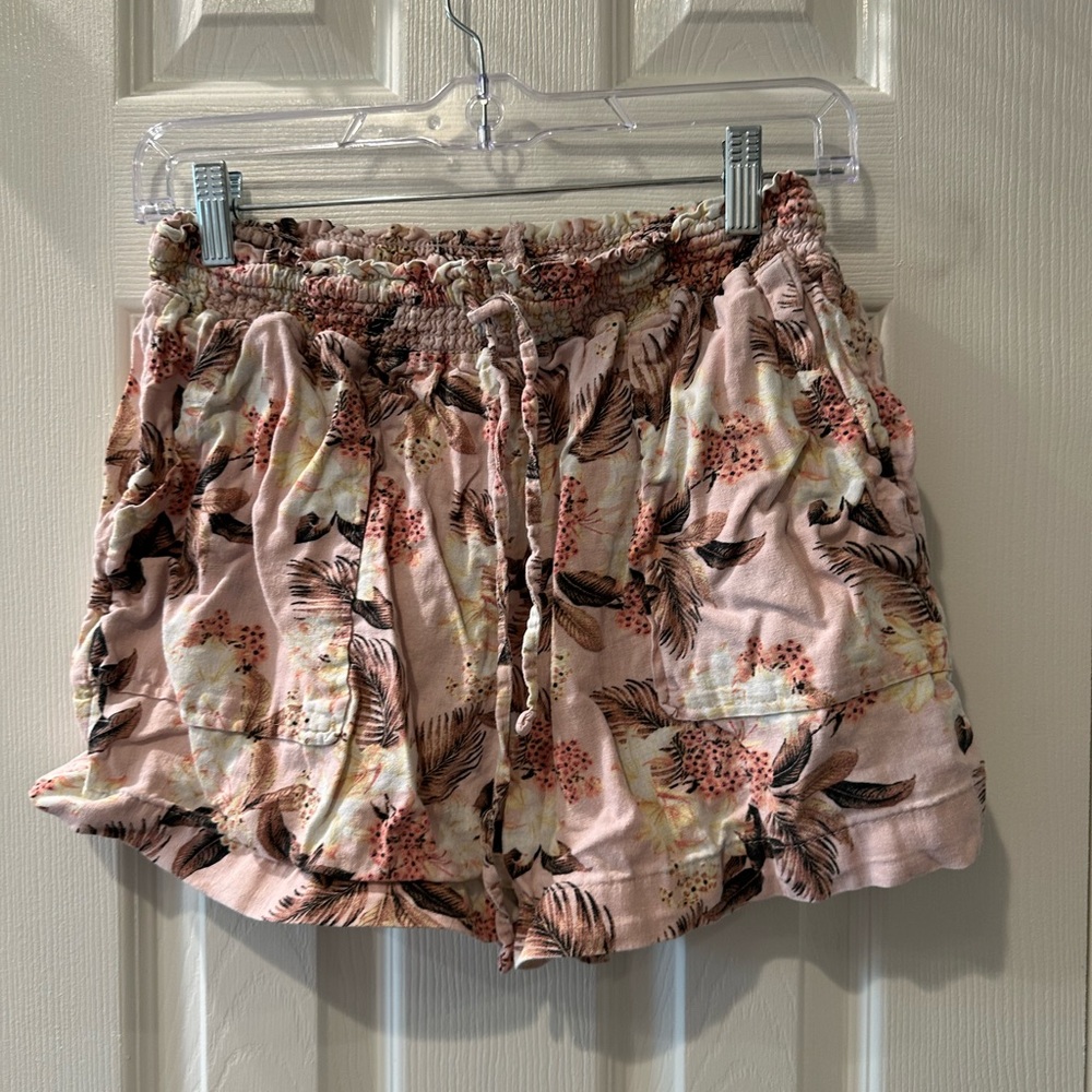Time and Tru Pink Floral Women's Cargo Shorts